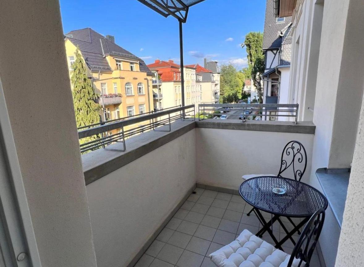 Feine Apartments In Der Suedstadt Von Erfurt Mit Kostenlosen Stellplatz & Flasche Wein Zur Begruessung Extérieur photo