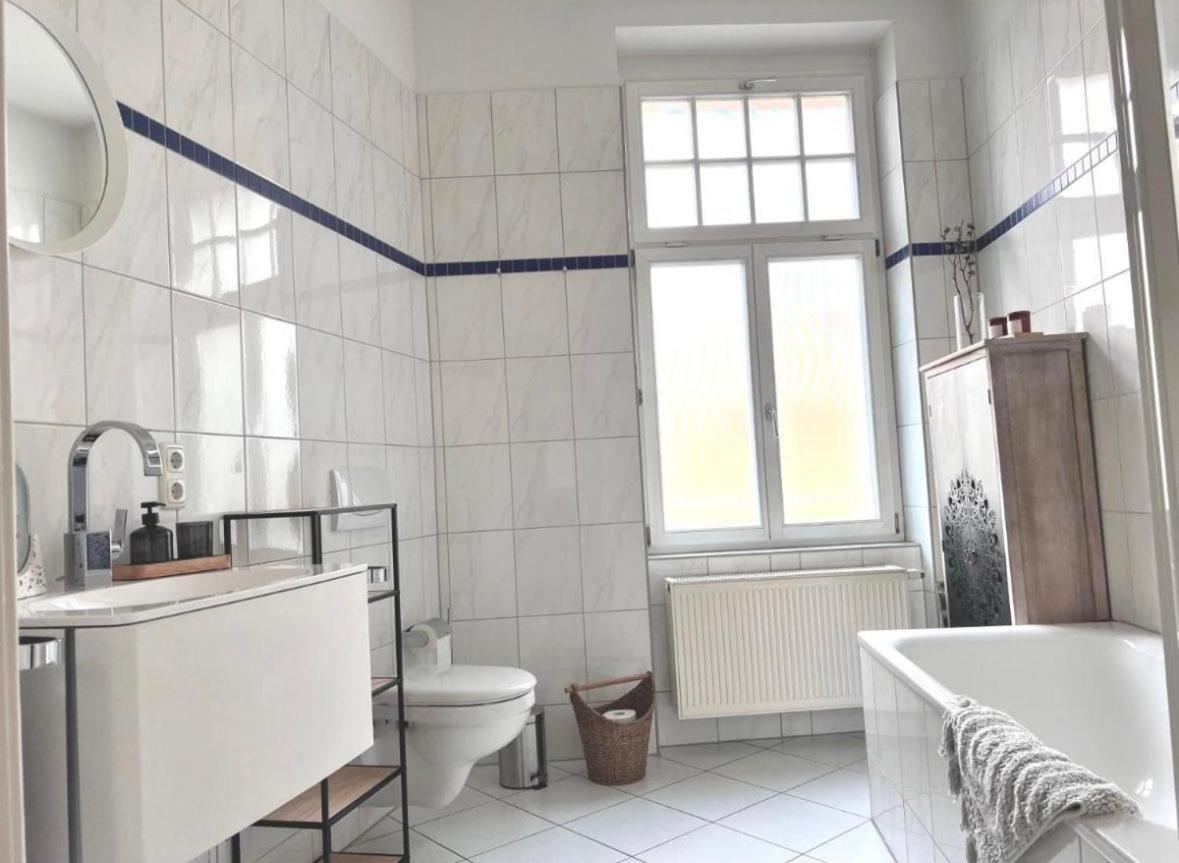 Feine Apartments In Der Suedstadt Von Erfurt Mit Kostenlosen Stellplatz & Flasche Wein Zur Begruessung Extérieur photo